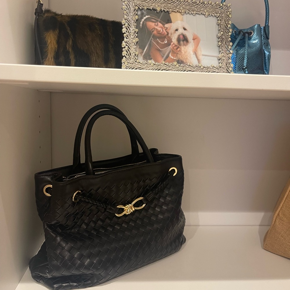 🔥FLASH SALE🔥 Elegant Black Woven Tote Bag With Crossbody Strap